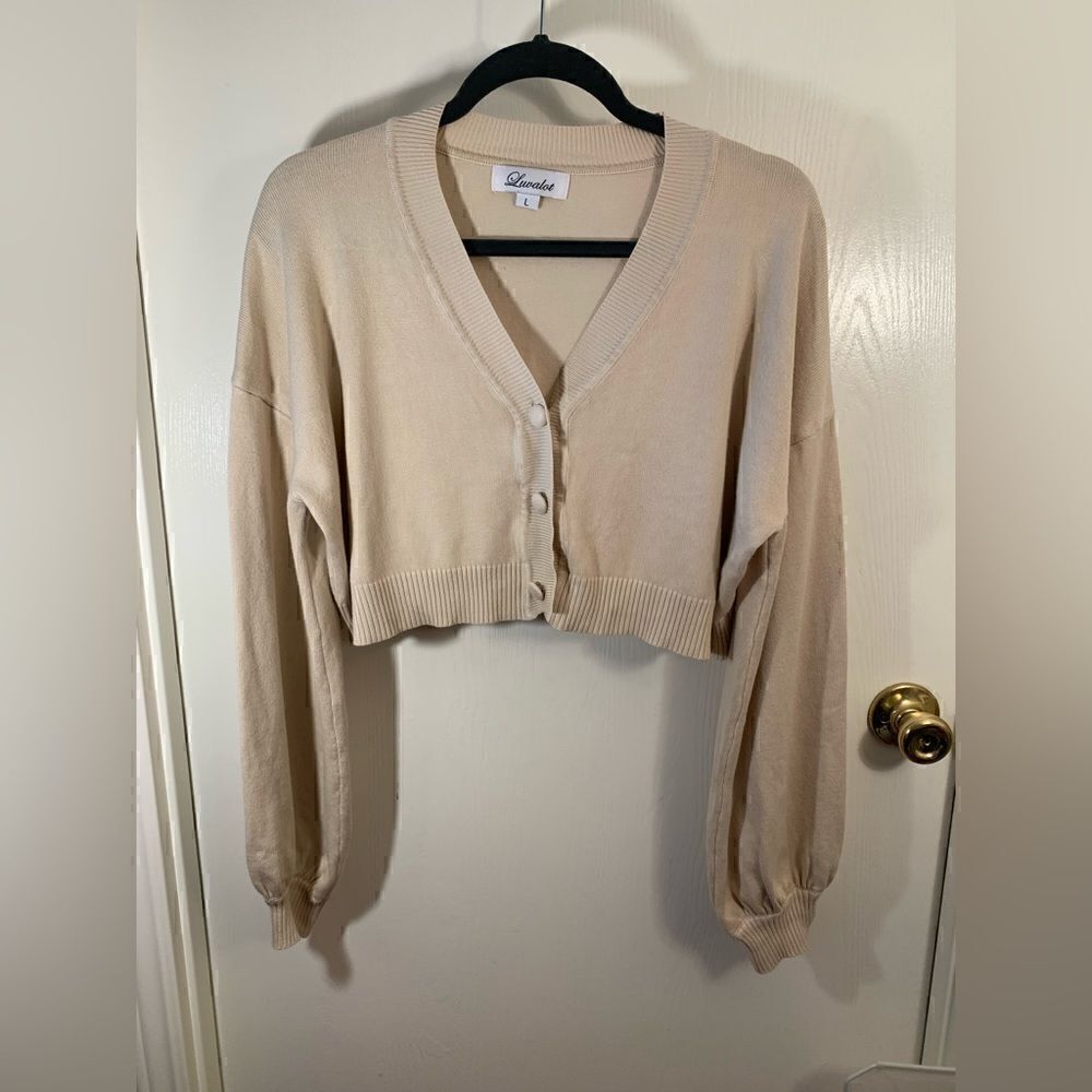 Luvalot EUC beige cropped button downโballoonโsleeveโcardiganโSizeโlarge